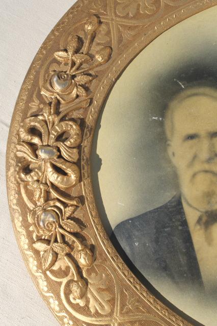 photo of beautiful old carved wood oval frame w/ antique 1880s very solemn family photo, instant ancestors #9