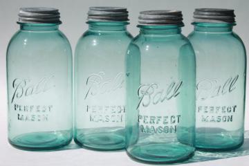 catalog photo of big 2 qt size vintage Ball Perfect Mason aqua blue glass jars w/ old zinc metal lids