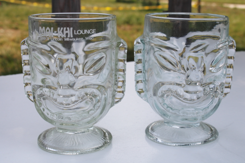 photo of big glass tiki cups, 70s vintage bar glasses Mai Khi Lounge Milwaukee Wisconsin #1