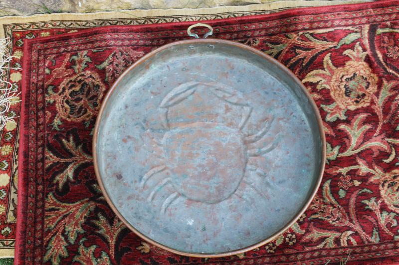 photo of big heavy solid copper pan w/ Mediterranean crab, rustic vintage hand crafted metalware #3