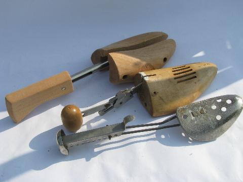 photo of big lot of wood shoe trees / stretchers, old & newer cedar / metal feet #2