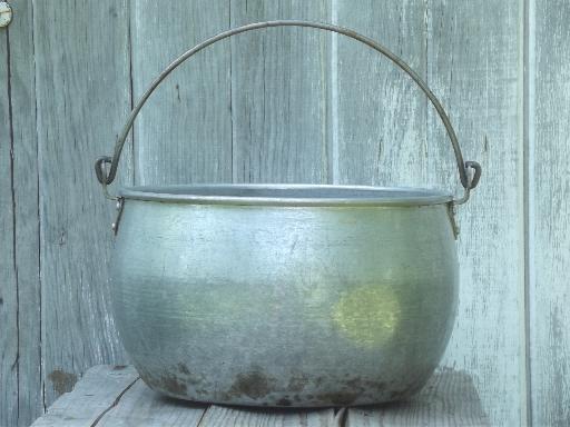 photo of big old aluminum jelly kettle or camping cook pot w/ wire bail handle #2
