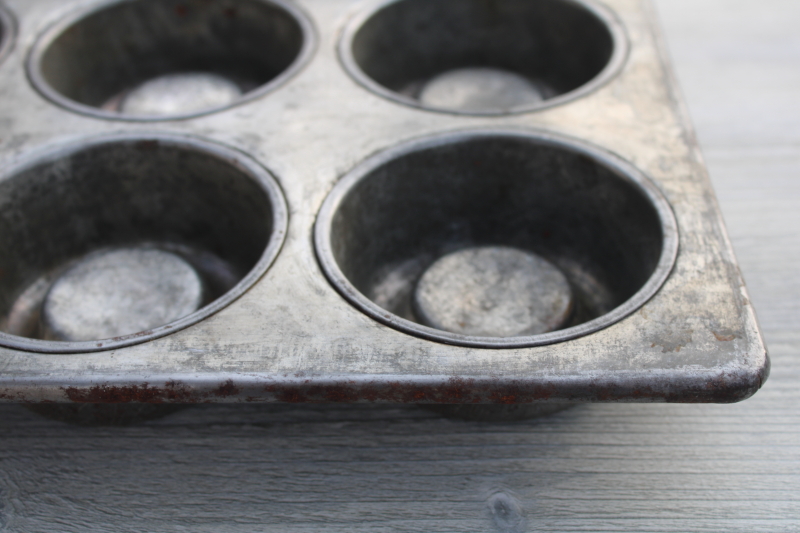 photo of big old bakery pan to make 12 individual shortcakes, sponge cake dessert cup mold #6