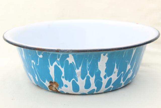 photo of big old primitive bowl, 1920s 30s vintage blue swirl enamelware dishpan #2