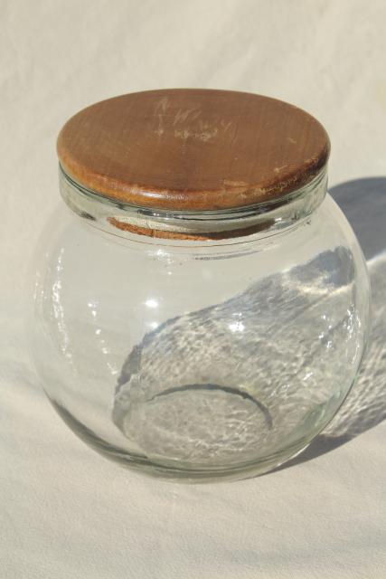 photo of big old round glass bowl canister, vintage store counter style cracker barrel or candy jar #4