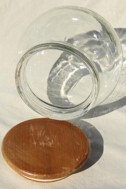 photo of big old round glass bowl canister, vintage store counter style cracker barrel or candy jar #5