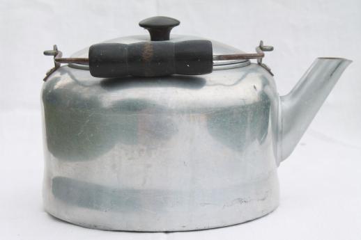 photo of big old tea kettle for camp kitchen, vintage Comet aluminum tea pot holds one gallon #3