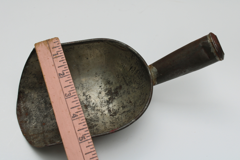 photo of big old tin metal scoop for grain scoop or hoosier flour bin, rustic farmhouse kitchen primitive tool  #2