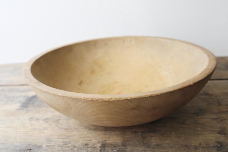 photo of big old wood dough bowl, vintage Munising wood bowl w/ hanging hole to hang on wall #3