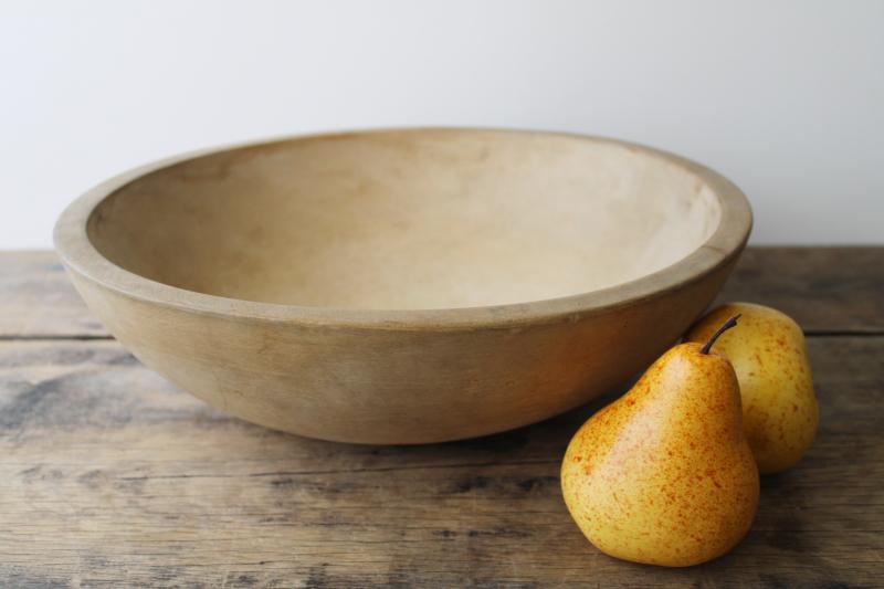 photo of big old wood dough bowl, vintage Munising wood bowl w/ primitive worn patina #1