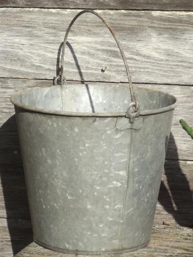 photo of big old zinc metal farm pail, primitive vintage dairy or garden bucket #1