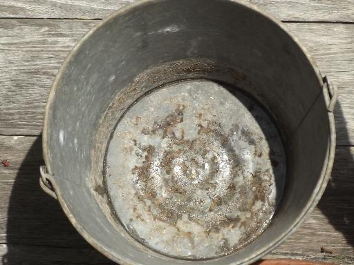 photo of big old zinc metal farm pail, primitive vintage dairy or garden bucket #4