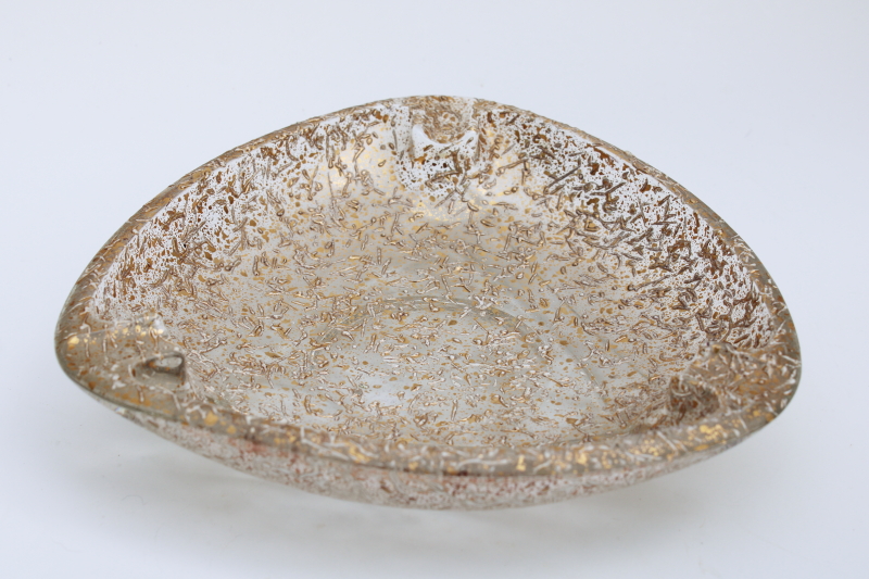 photo of big retro glass ashtray, mid century mod vintage gold & white splatter texture glass #1