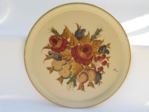 photo of big round hand-painted tole tray, 1940s- 50s vintage, fruit & flowers on ivory #1