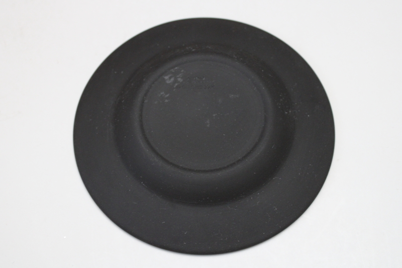 photo of black & white Jasperware Wedgwood china trinket dish, lady's head cameo Queen Victoria  #3