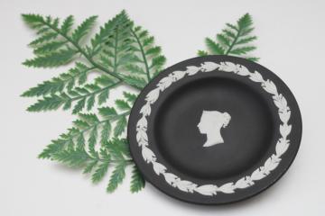 catalog photo of black & white Jasperware Wedgwood china trinket dish, lady's head cameo Queen Victoria 