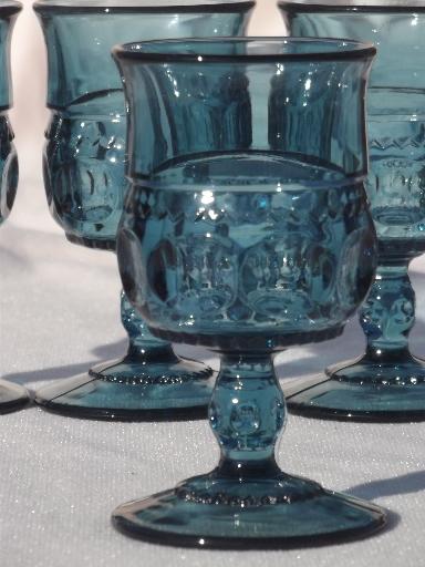 photo of blue King's Crown vintage cordial wine glasses, Kings Crown Indiana glass #2