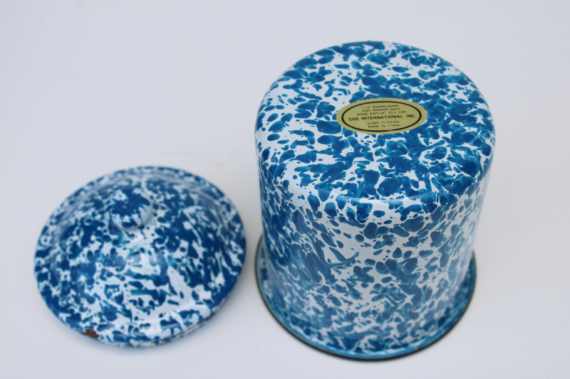 photo of blue and white spatter splatterware enamel metal canister w/ lid, small storage can #4