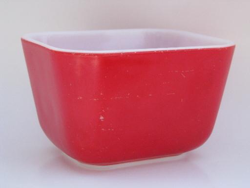 photo of blue, red, yellow vintage Pyrex kitchen glass lot, bowls, baking dishes #10