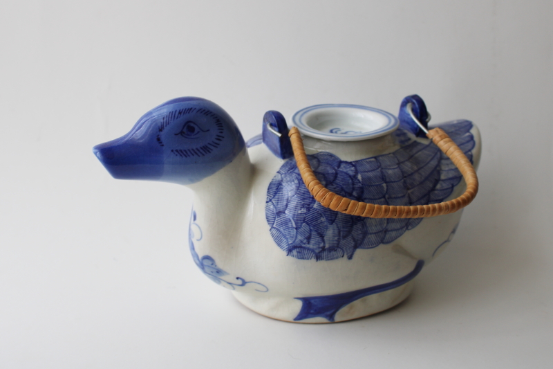 photo of blue & white chinoiserie porcelain, vintage China teapot w/ duck shape #1