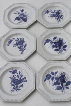 catalog photo of blue & white floral hand-painted earthenware plates, vintage Italian pottery