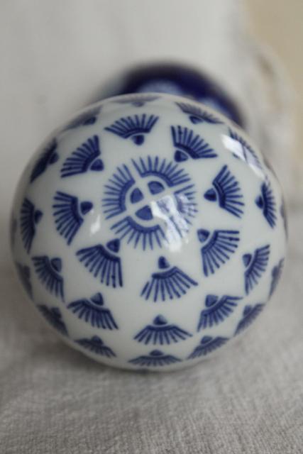 photo of blue & white porcelain china carpet balls, 1990s vintage Victorian style decorative ornaments #5