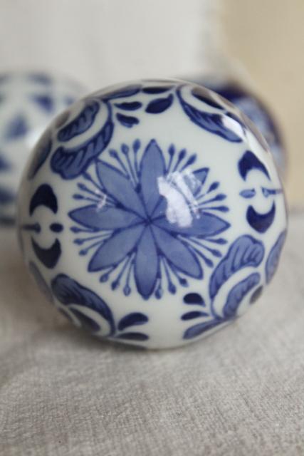 photo of blue & white porcelain china carpet balls, 1990s vintage Victorian style decorative ornaments #7