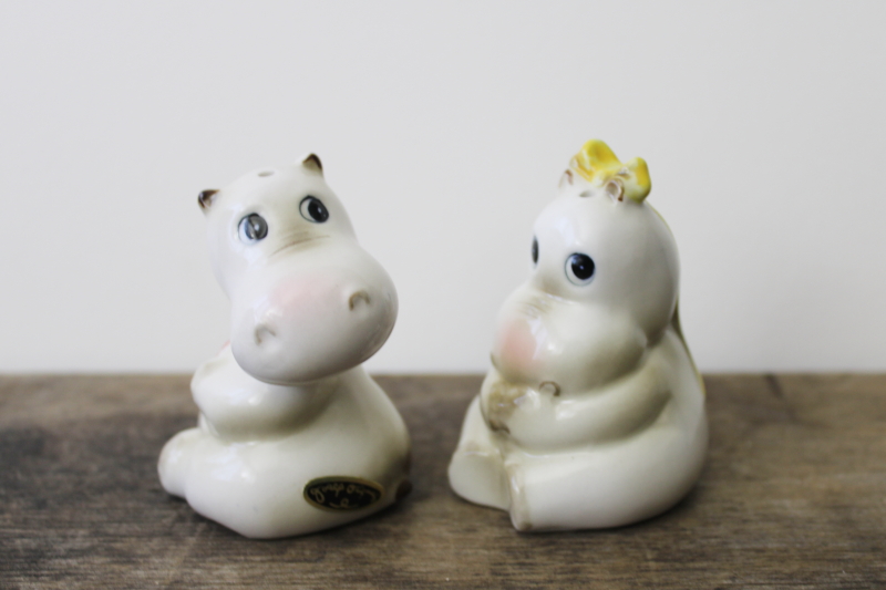 photo of boy & girl hippos salt and pepper shakers set, vintage Josef Originals hand painted ceramic  #2