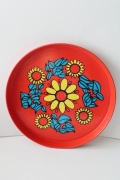 catalog photo of bright mod folk art style metal tray, vintage hippie boho kitchen decor