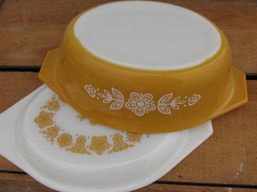 photo of butterfly gold retro vintage harvest gold Pyrex glass casserole dish #3