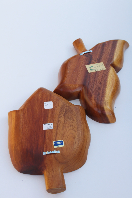 photo of carved monkey pod wood bowls w/ vintage Hawaii labels, large leaf shape salad bowl & snack bowls #8