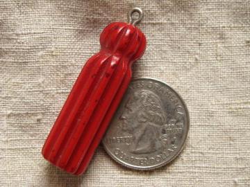 catalog photo of carved red bakelite tassel, 1930s-40s vintage shade or light cord pull