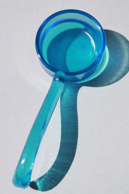 photo of celeste blue Fenton glass sauce dish ladle or mayo spoon, vintage stretch glass #3