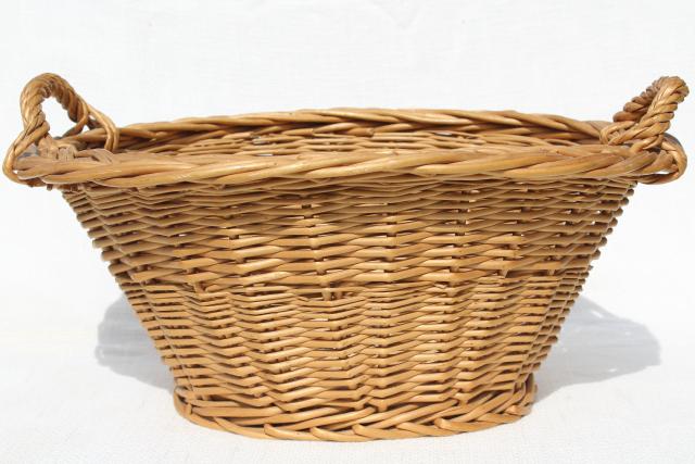 photo of child's size vintage wicker laundry basket for wash day, washing doll clothes #1