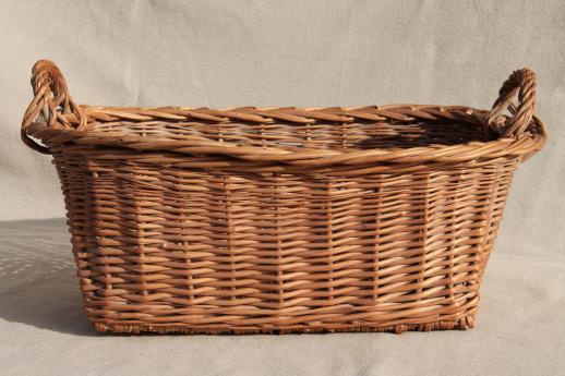 photo of child's size vintage wicker laundry basket for wash day, washing doll clothes #2