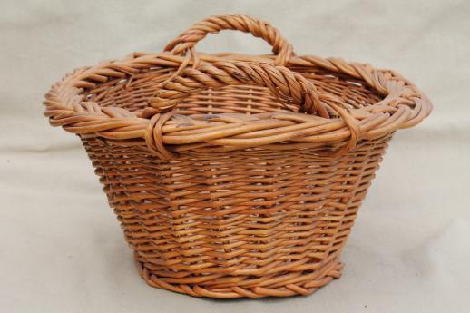 photo of child's size vintage wicker laundry baskets for washing doll clothes on wash day #6