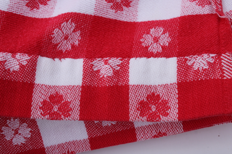 photo of classic vintage red & white checkered tablecloth, woven checked cotton fabric #4