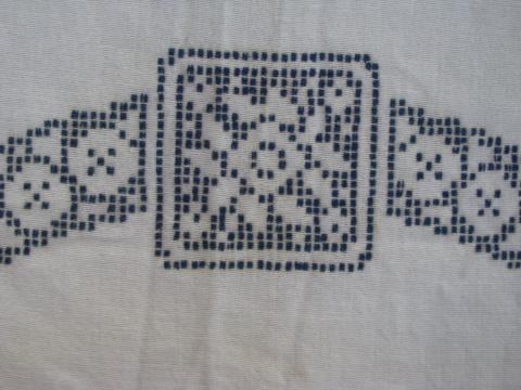 photo of classical tile pattern embroidered linen bed cover, 1920s-30s vintage #3