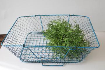 catalog photo of collapsible vintage wire farmers market basket w/ blue paint, french country kitchen style