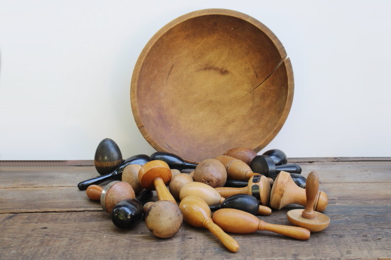 photo of collection of 22 antique vintage wood sock darners darning eggs in big old primitive wooden bowl  #6