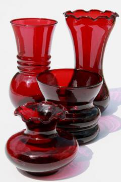 catalog photo of collection of vintage Anchor Hocking royal ruby red glass vases