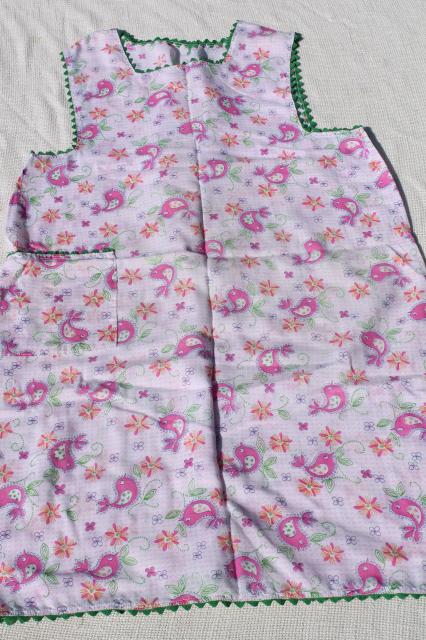photo of collection of vintage aprons, retro prints and colors, pinafore, kitchen smock & half aprons #5