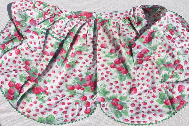 photo of collection of vintage aprons, retro prints and colors, pinafore, kitchen smock & half aprons #13