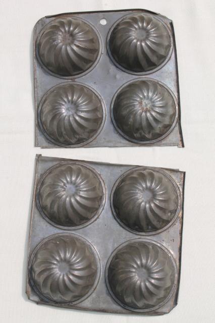 photo of collection of vintage cake pans, pie plates & bread loaf baking tins w/ nice old patina #13