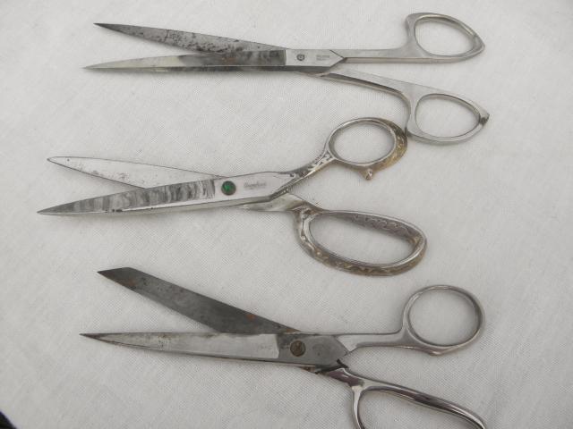 photo of collection of vintage sewing scissors, pinking shears, deco Soligen paper shears #3