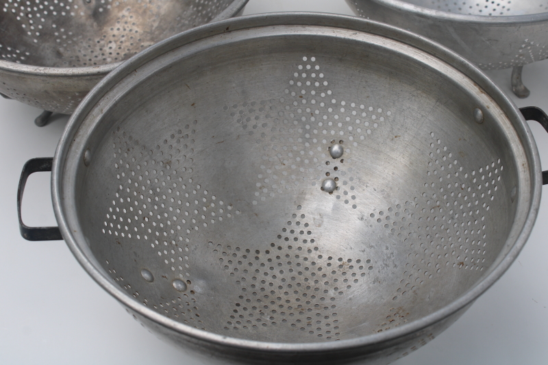 photo of collection of vintage star pattern aluminum colanders, rustic old strainer bowls  #6