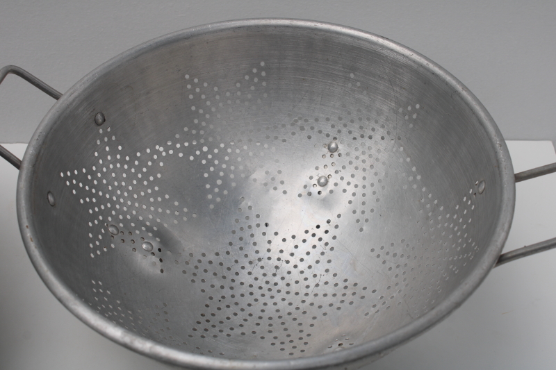 photo of collection of vintage star pattern aluminum colanders, rustic old strainer bowls  #7