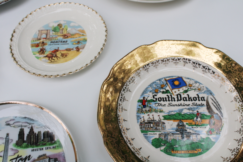 photo of collection of vintage state plates, mid-century souvenir summer road trip travel out west #3