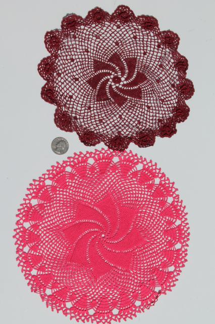 photo of colored cotton lace crochet doily lot, vintage doilies in all sizes & colors #2