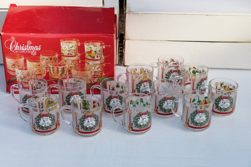 photo of complete set 12 Days of Christmas print glass coffee or cocoa mugs in Carlton box, 1980s vintage #7